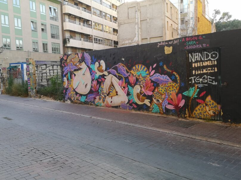 Valencia #1: street art in Carmen